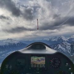 Flugwegposition um 15:22:05: Aufgenommen in der Nähe von Gemeinde Zirl, Zirl, Österreich in 2357 Meter